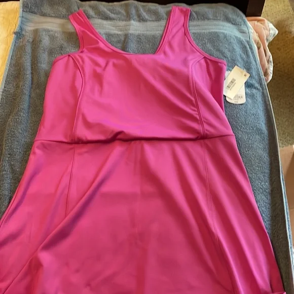 Xersion Dress - Picture 3 of 9